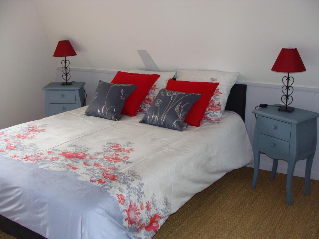 Bed and Breakfast Le Vieux Castel Goustranville Номер фото