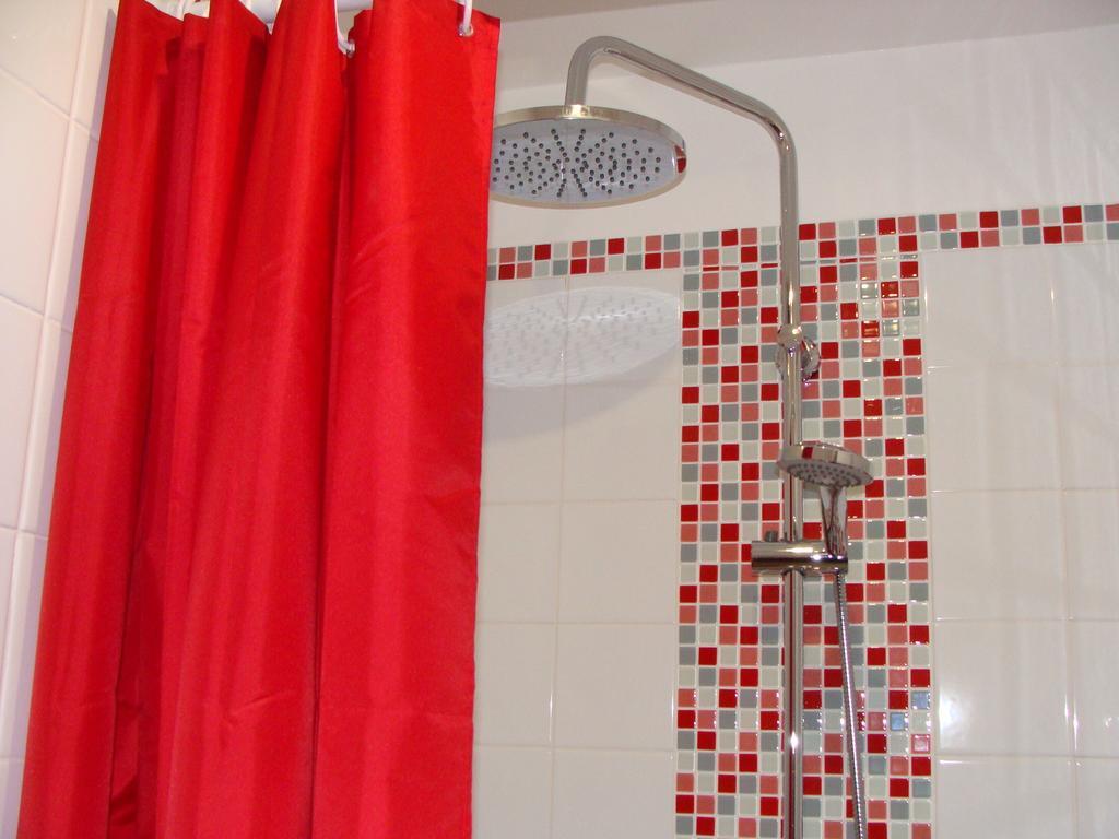 Bed and Breakfast Le Vieux Castel Goustranville Номер фото